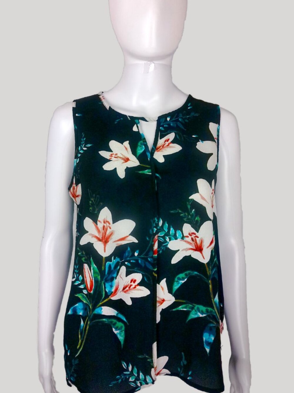 C & E Floral Navy Blue Multicolor Sleeveless Tank Blouse